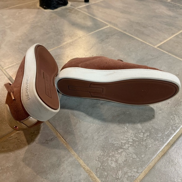 Michael Kors | Dusty Rose Sneakers - Picture 14 of 14